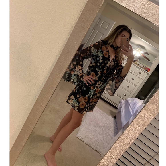 Lulu’s - Floral Choker Dress - Picture 6 of 7